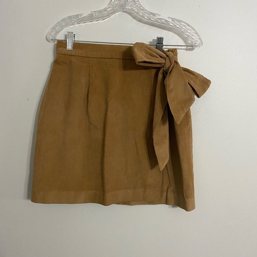 Corduroy Wrap Skirt in Camel by Lauren James Size Medium - Picture 5 of 11
